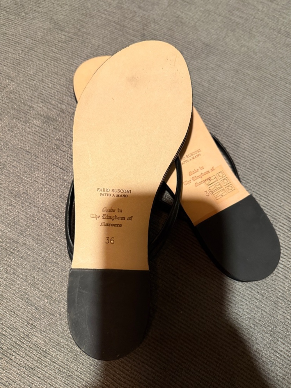 Fabio Rusconi Black Leather Thong Sandals - Picture 2 of 5